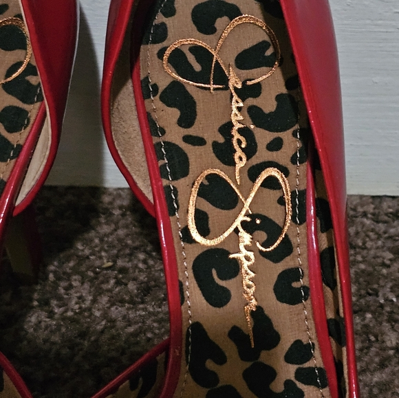 Jessica Simpson Sexy Red Heels - Picture 2 of 10